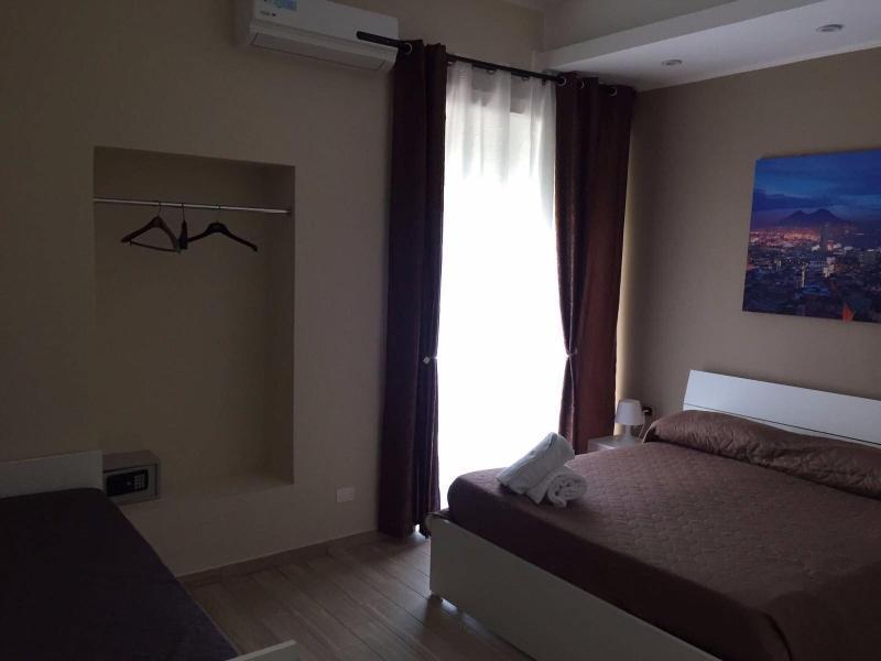B&B Metropolitan Napoli Esterno foto